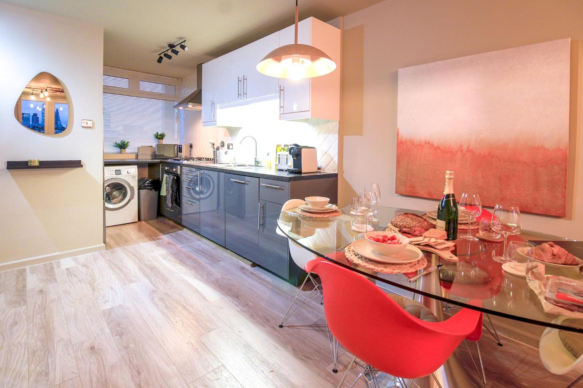 2 Bedrooms Close To Limehouse Station * Londres